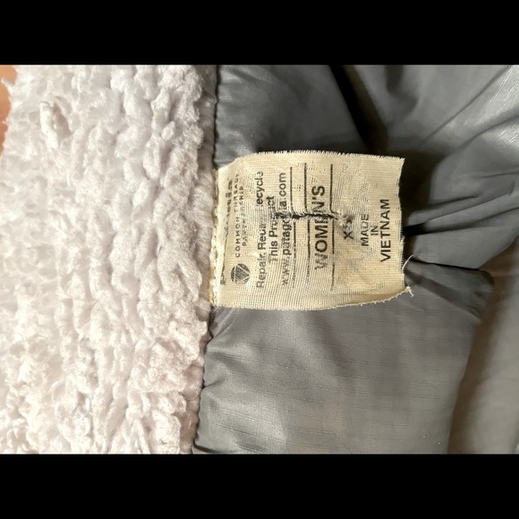 Ivory and gray Patagonia Los Gatos Vest size XS - Picture 2 of 2